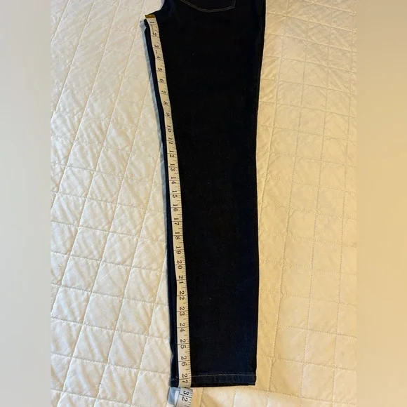 Jeans - Picture 10 of 12